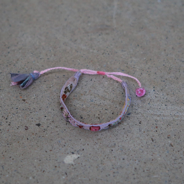Antomoon Silk Embroidery Bracelet ATM-Antomoon-1-4-pastel palette (Antomoon-1-1)